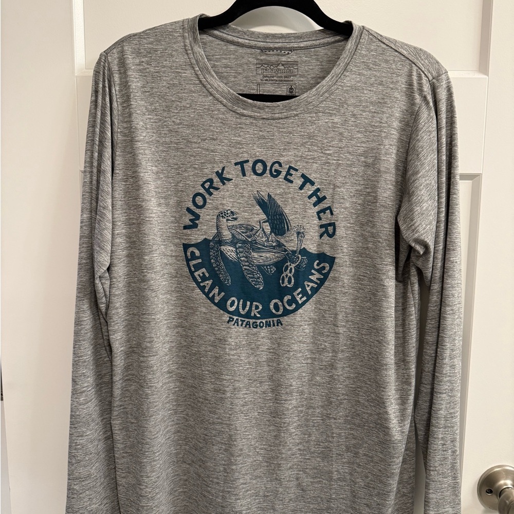 Patagonia Long Sleeved Capilene Cool Daily Graphic